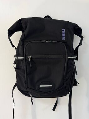 THULE Pack 'n Pedal Commuter backpack